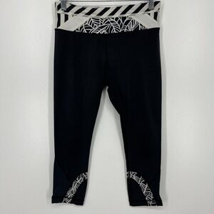 Lululemon Leggings Women's Size 6 Black Capri Cropped Length Yoga‎ Gym
